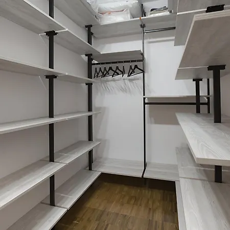 Cozy Near The Lägenhet *