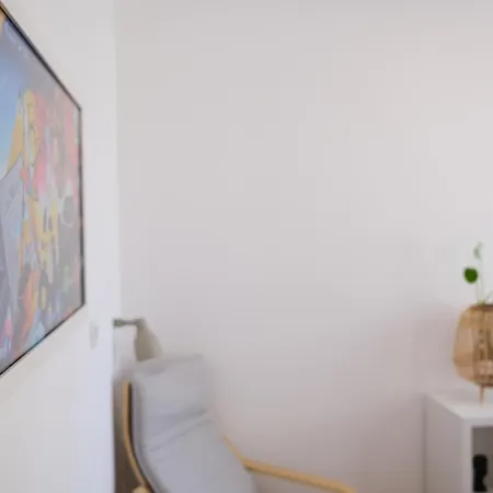 Cozy Near The Lägenhet